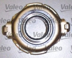 VALEO 826825 KIT3P with High Efficiency Clutch Set ambreiaj