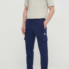 adidas Originals pantaloni de trening Trefoil Essentials Cargo Pants cu imprimeu, IP2757