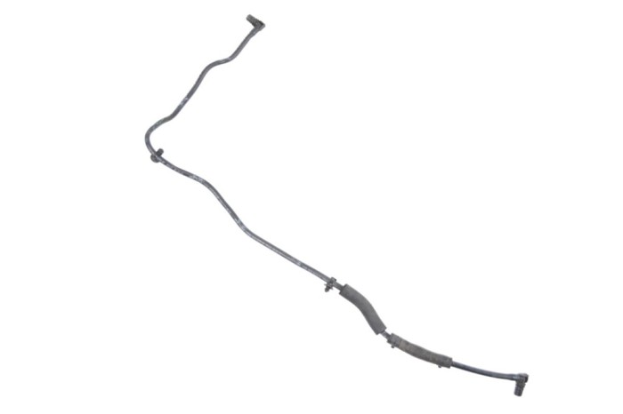 Furtun de lichid de răcire JAGUAR F-PACE X761 2016 OEM: HK83-8276-BF 23624181