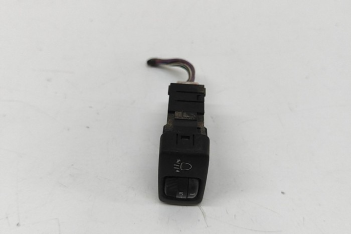 Comutator de reglare &icirc;nălțime faruri TOYOTA HILUX VII Pick-up _N1_, _N2_, _N3_ 2008 OEM: 84152-33030 | 31659833