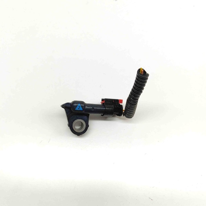 Senzor de impact dreapta spate TESLA MODEL Y 2021 OEM: 1473445-00-A | 30618137