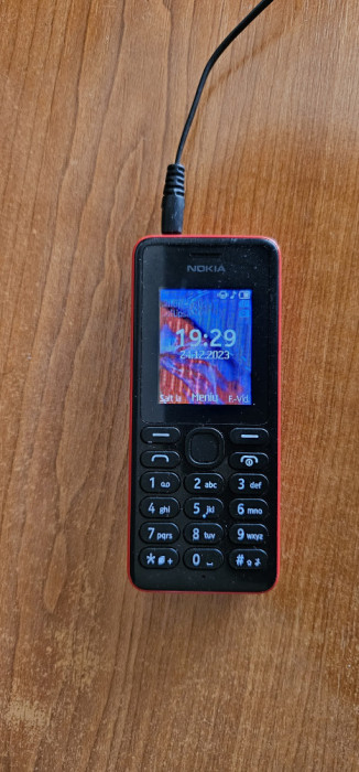 Nokia 108 Dual SIM + INCARCATOR , FUNCTIONEAZA .