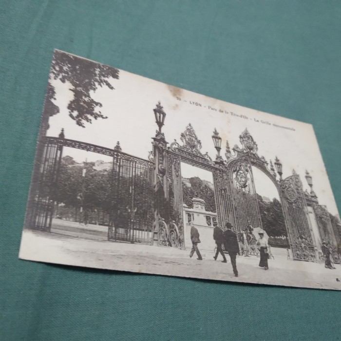 CARTE POSTALA LYON INTERBELICA NECIRCULATA