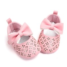 Pantofiori roz cu model ajurat si fundita aplicata (Marime Disponibila: 12-18