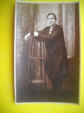 HOPCT 134 Z FEMEIE CU MARGELE -FOTOGRAFIE VECHE TIP CP, Alb-Negru, Romania 1900 - 1950, Portrete