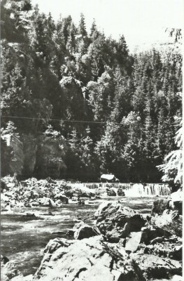 AMS# - ILUSTRATA/VEDERE VALEA ARIESULUI. CASCADA &amp;bdquo;ZUGAIA&amp;rdquo; NECIRCULATA RPR foto