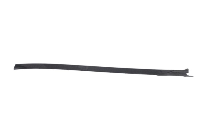 Ornament vertical parbriz dreapta BMW X5 G05 2020 OEM: 7463528 22584977