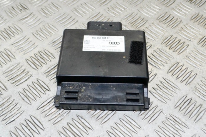 Unitate de distribuție a energiei AUDI A6 4G2, C7, 4GC 2013 OEM: 8K0959663D,8K0959663 | 13912146