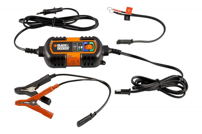 Incarcator acumulator auto Black & Decker 6V/12V cu indicator de incarcare si 2 sisteme de conectare si incarcare Incarcator acumulator auto Black & Decker 6V/12V cu indicator de incarcare si 2 sisteme de conectare si incarcare