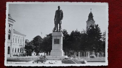 Turda-1943-Statuia lui Dr.Ioan Ratiu-cenz.TURDA-C.P.circ. foto