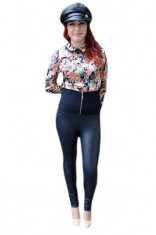 Pantalon trendy, imitatie de piele chic, nuanta de bleumarin foto