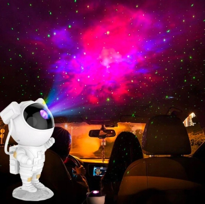 Proiector LED RGB si laser, astronaut cu telecomanda, 5W, IP20, timer, cablu alimentare USB