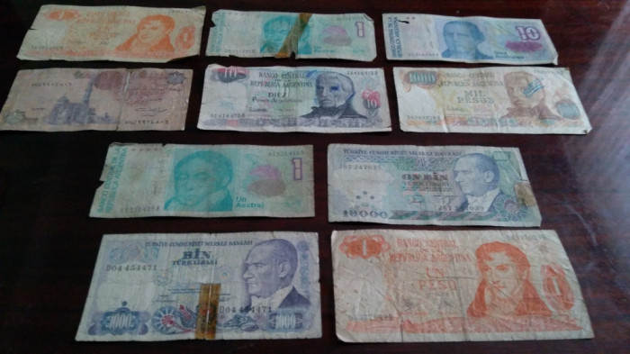 10 bancnote rupte, uzate, cu defecte (cele din imagine) #35