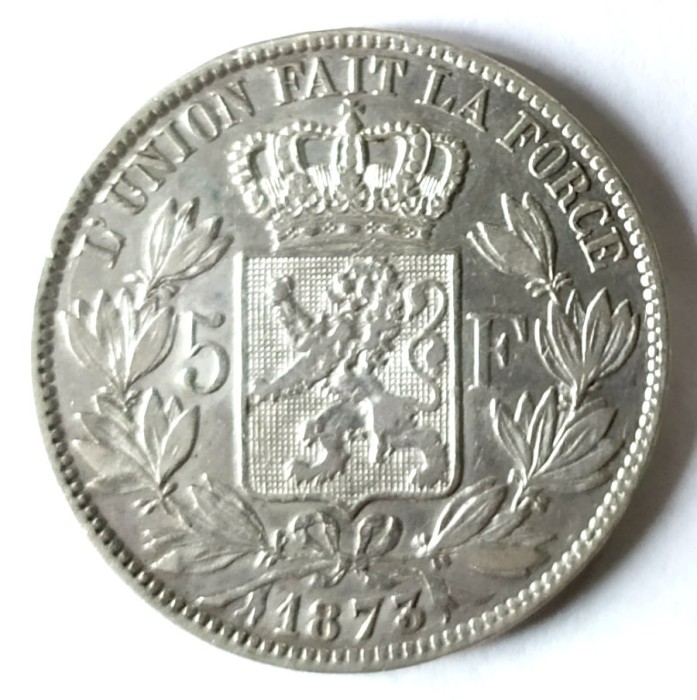 BELGIA 5 FRANCI 1873 PROTEGE ARE 27 MM APOSTROF MARE DUPA L ARGINT XF++