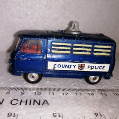 bnk jc Corgi 464 Commer Police van