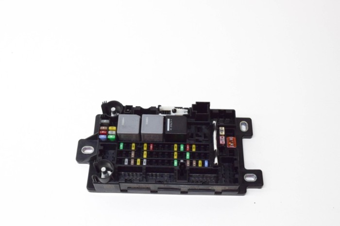 Modul panou de siguranțe JAGUAR E-PACE X540 2018 OEM: J9C3-14N030-AB | 15230624