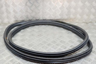 Garnitura ușă st&amp;acirc;nga spate BMW 3 F30, F80 2015 OEM: 7318511,7258311 | 14425842 foto