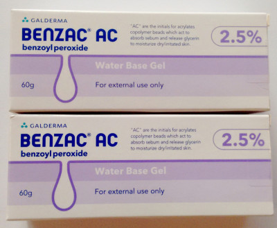 BENZAC AC 2.5% peroxid benzoil Galderma, 60 grame, Acnee, Benzaknen foto