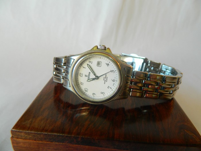 Ceas de dama FESTINA ,din otel, 100M ,stare excelenta cod F2
