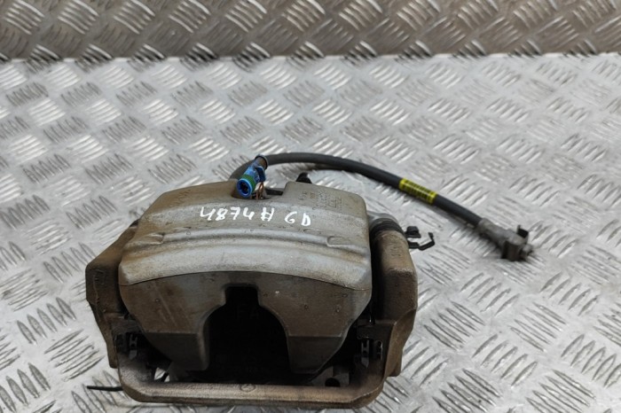 Etrier de fr&acirc;nă dreapta spate MERCEDES-BENZ EQC 2023 OEM: A0004237600 28704340