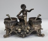 Solnita din argint, decorata cu amoras, Italia, Secol XIX