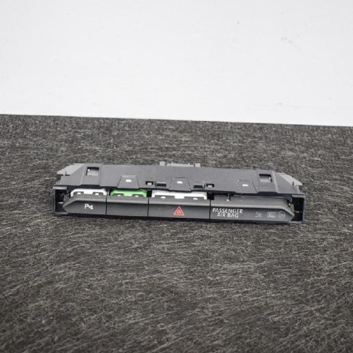 Panou de butoane VW PASSAT B8 3G2 2016 OEM: 3G2853769A | 3474578