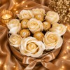 Set cadou Superb cu Ferrero Rocher si Trandafiri de Sapun Crem, Cutie Rotunda Aurie, pentru Orice Ocazie