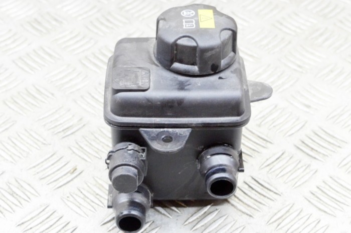 Vas de expansiune BMW i3 I01 2016 OEM: 9327150 13897705