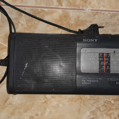 RADIO SONY ICF-880L FUNCTIONEAZA , ARE LUNGIMI DE UNDE LW/MW/FM/SW