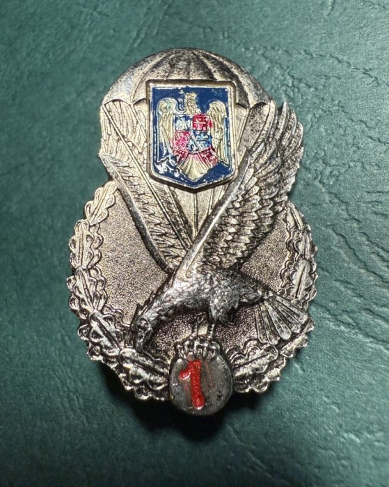 Insigna parasutist militar Cl 1 dupa 1996 model 1 plin
