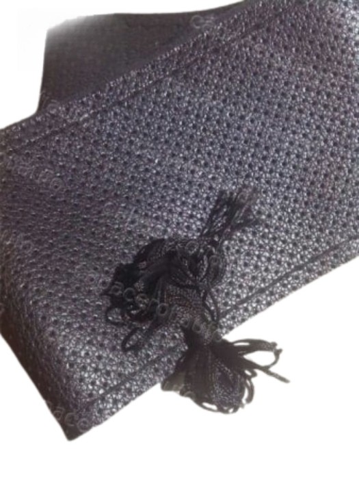 Husa de volan din piele perforata ac si ata