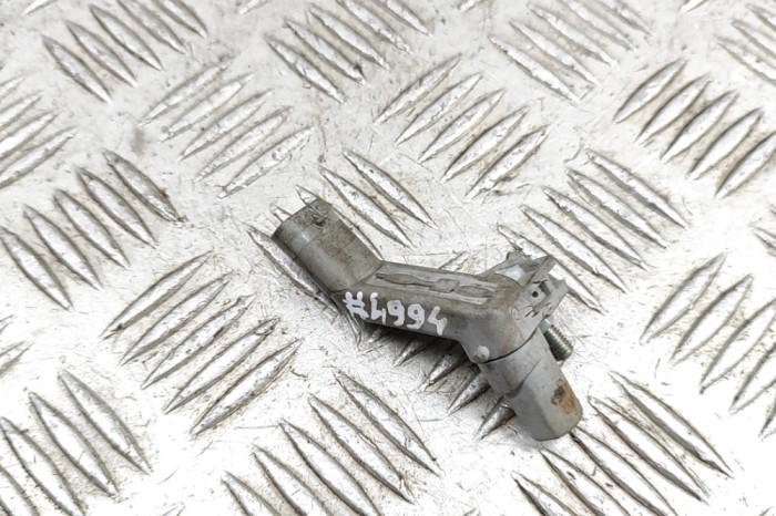Senzor de poziție arbore cotit VW PASSAT Variant B8 3G5 2021 OEM: 05L906433A 30746500