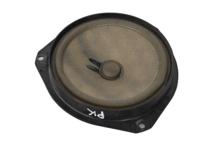 Difuzor ușă st&acirc;nga față CHRYSLER YPSILON 2013 OEM: A0121I04 25987086