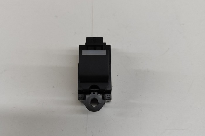Buton geam ușă st&acirc;nga față JAGUAR F-TYPE Coupe X152 2021 OEM: GX73-14717-AC 30182248