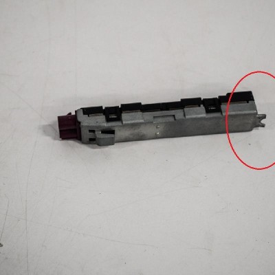 Amplificator de antena AUDI Q5 8R 2011 OEM: 8R0035225C 2717517 foto