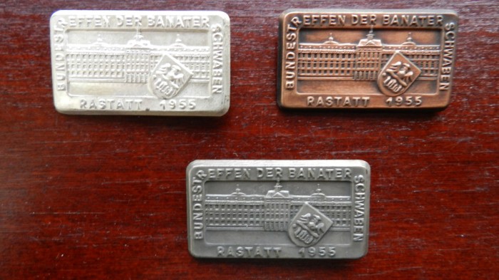 Set 3 insigne necirculate UNC Adunarea Svabilor in Banat 1955, aur ,arg., bronz