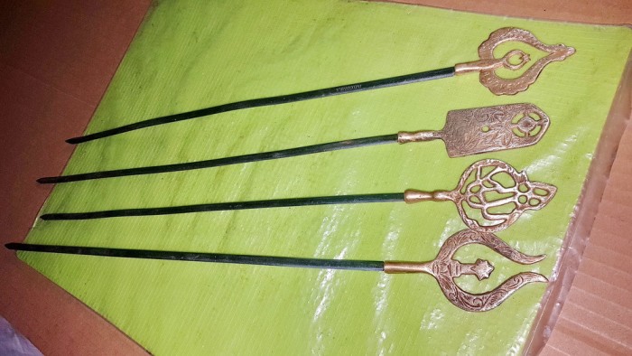 G138-Set Frigarui gratar alama si otel inoxidabil cca 40 cm lungime.