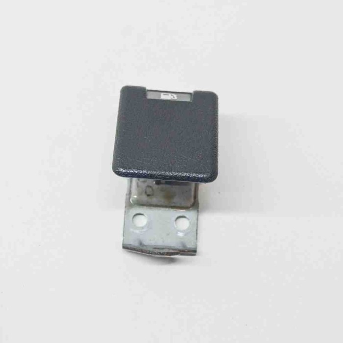 Comutator deschidere rezervor MITSUBISHI L 200 / TRITON KA_T, KB_T 2007 | 13124531