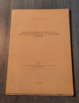 Evolutia portului popular in sectorul rasaritean al Muntilor Apuseni V. Butura foto