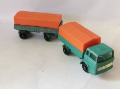 bnk jc Lesney Matchbox no 1e + 2d - Mercedes Truck + Trailer