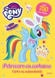 Cumpara ieftin My Little Pony. Petrecere cu costume. Carte cu autocolante