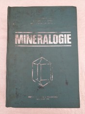 carte Mineralogie - V. Ianovici, V. Stiopol, Emil Constantinescu 1979