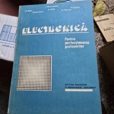 ELECTRONICA PENTRU PERFECTIONAREA PROFESORILOR-I. SPANULESCU SI ALTII.