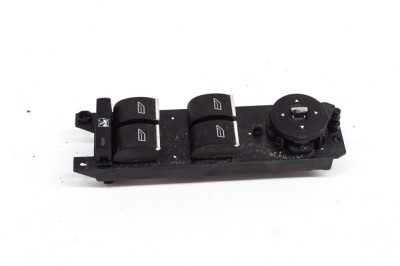 Buton geam ușă st&amp;acirc;nga față FORD FOCUS III 2014 OEM: AM5T-14A132-CB 18787220 foto