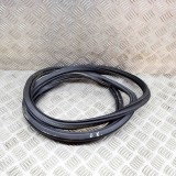 Garnitura ușă st&acirc;nga spate PORSCHE MACAN 95B 2016 OEM: 95B833721,95B.833.721