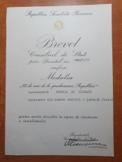 brevet semnat de nicolae ceausescu - din anul 1972 foto