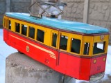 Tramvaiul Rom&acirc;nesc AGATEX A - 119, &icirc;n culori de Roșu, Galben și Albastru - Tramvai, jucărie rom&acirc;nească &icirc;n stare excepțională cu mecanism funcțional!