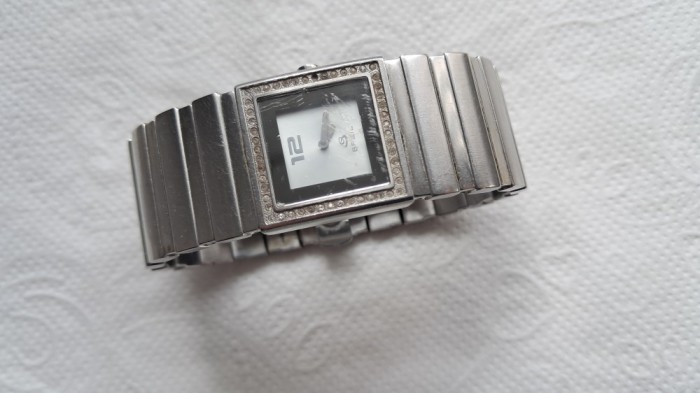 Ceas dama Breil Quartz cu pietre albe Functioneaza