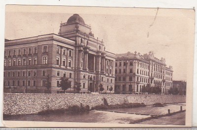 bnk cp Bosnia - Sarajevo - Tribunalul si Posta - necirculata foto