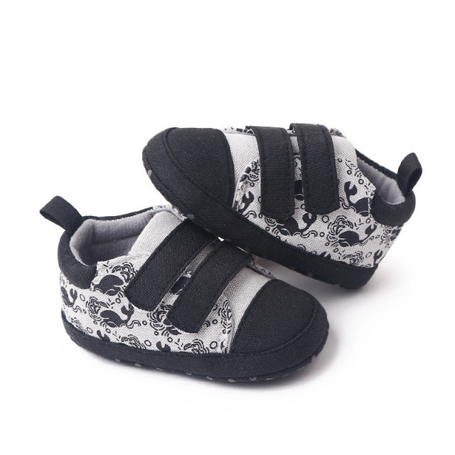 Tenisi gri cu negru pentru baietei - Whale (Marime Disponibila: 3-6 luni